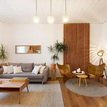 Apartament Symphony - Free Parking & Airport Taxi *