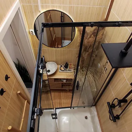 Symphony - Free Parking & Airport Taxi 公寓 *