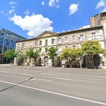 Symphony - Free Parking & Airport Taxi Apartament Budapeszt
