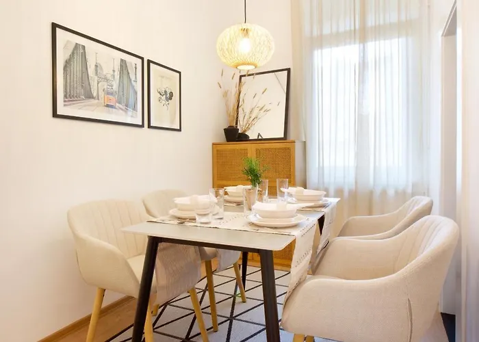 Apartmán Symphony - Free Parking & Airport Taxi Budapešť